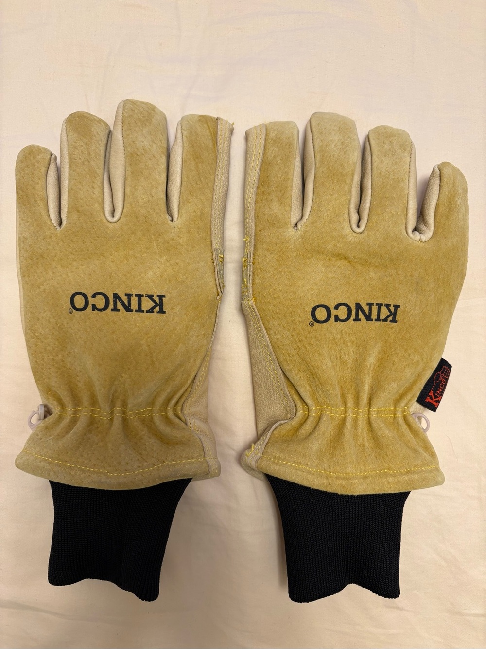 Kinco 901 Men's Medium Yellow Pigskin Leather Ski Glove, HeatKeep Thermal Lining